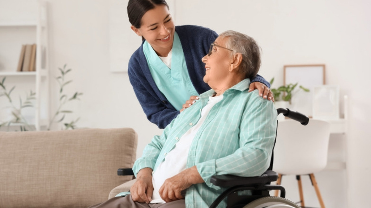 A care worker with an older woman at home, the situation a lawyer for powers of attorney in Camarillo plans for